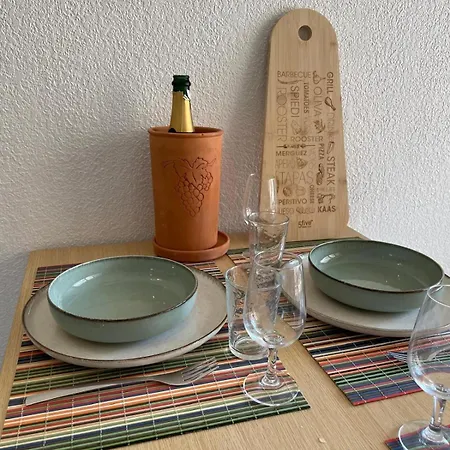 Et A Pied, Air Conditionne Et Parking Prive, Baie De St Tropez Apartment *