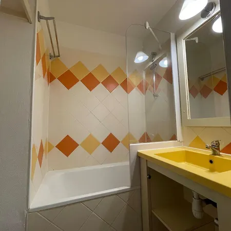 Apartment Et A Pied, Air Conditionne Et Parking Prive, Baie De St Tropez *